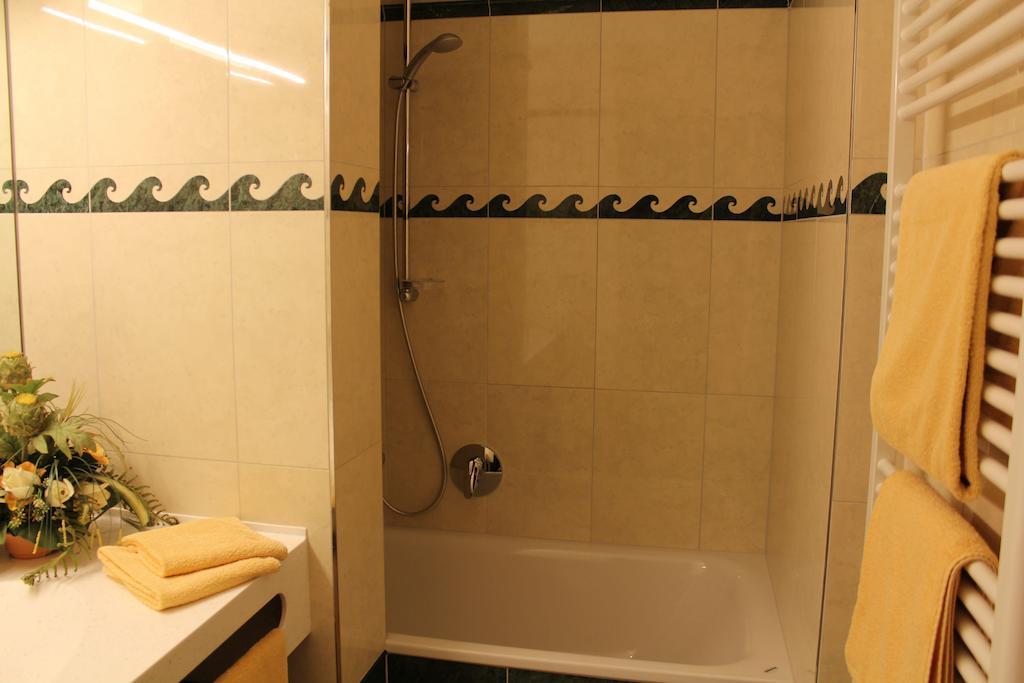 Airporthotel - Am Airport Szálloda 4*