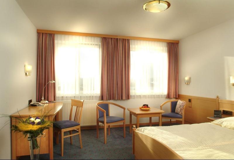 Airporthotel - Am Airport Szálloda Salzburg