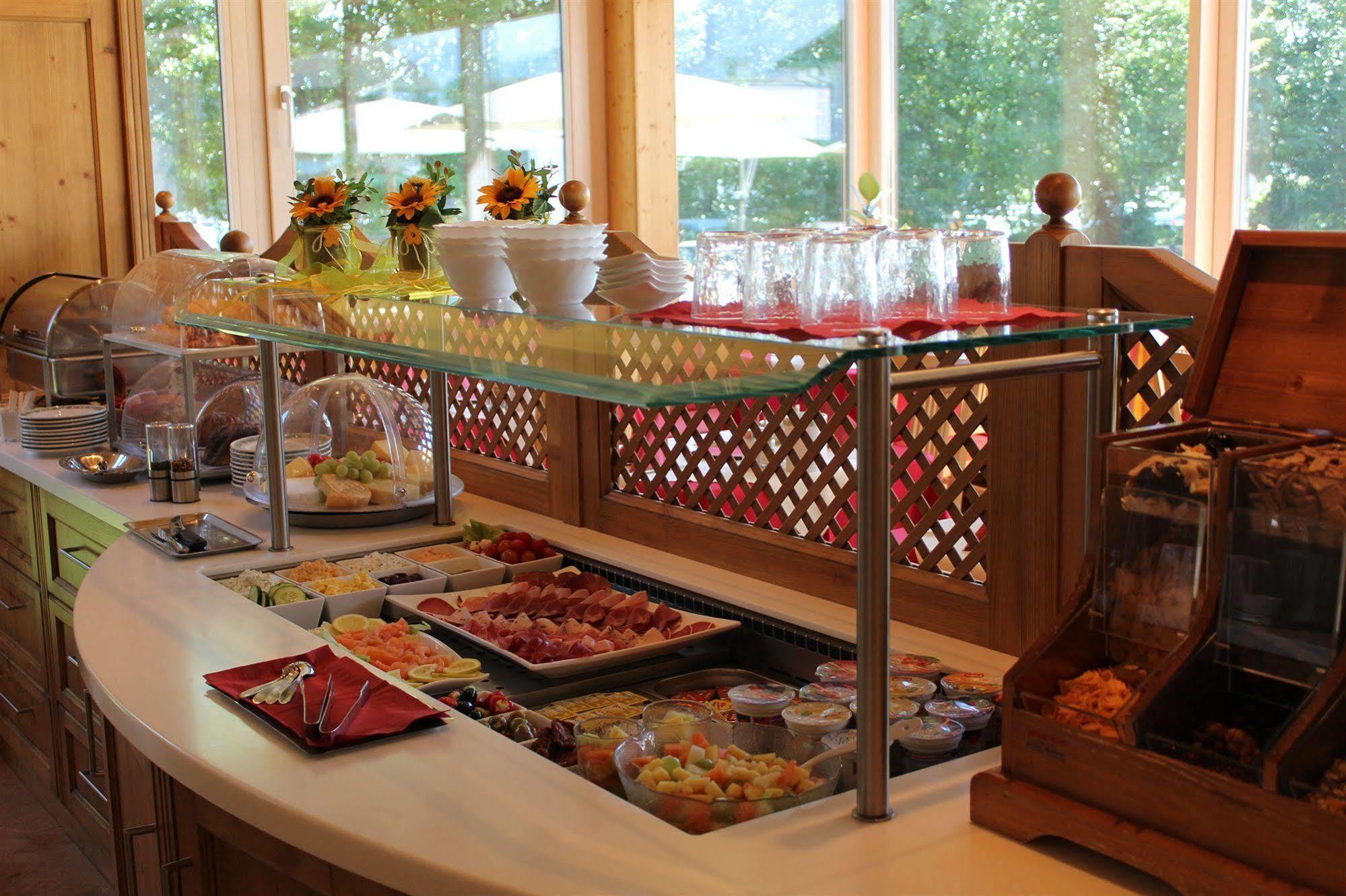 Airporthotel - Am Airport Szálloda