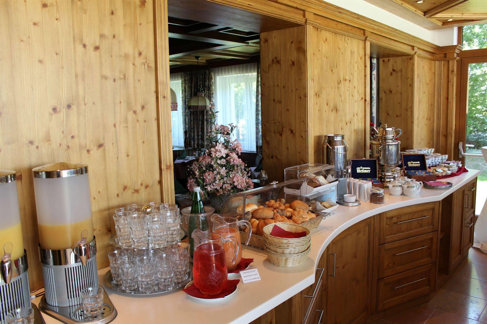 Airporthotel - Am Airport Szálloda Salzburg