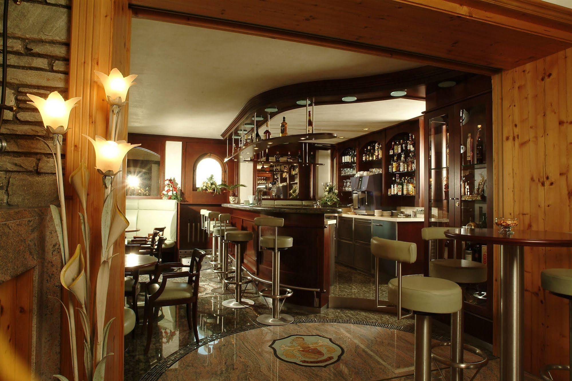 Szálloda Airporthotel - Am Airport