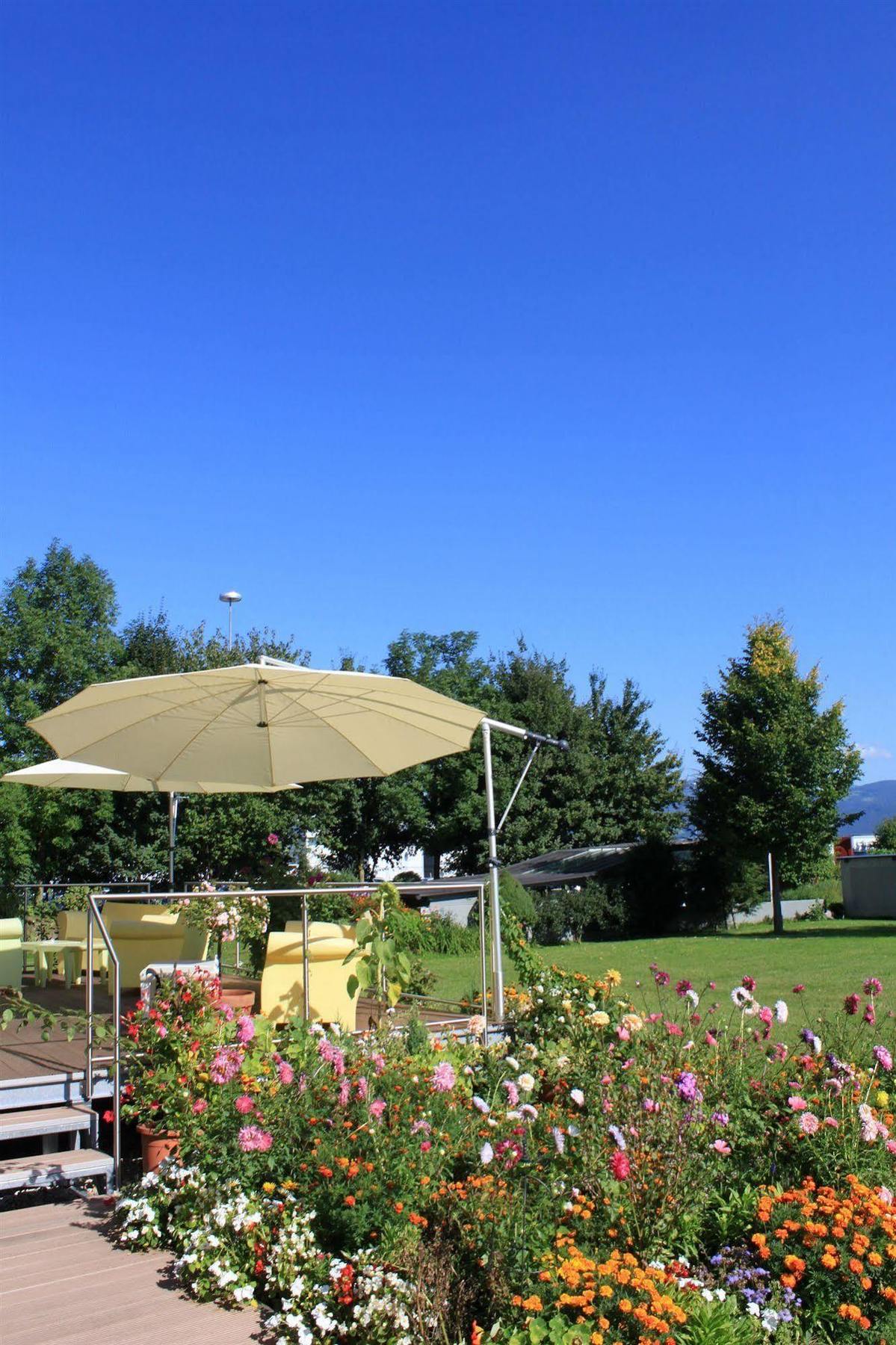 Szálloda Airporthotel - Am Airport 4*